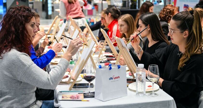 Pridi ta četrtek v Citypark na likovno ustvarjanje in kozarec vina