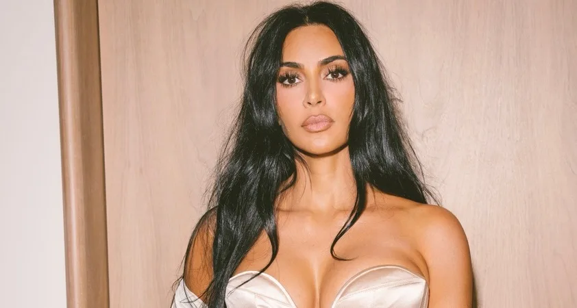 Kim Kardashian razkrila, koliko varušk skrbi za njene štiri otroke - več, kot si misliš! - Modna.si