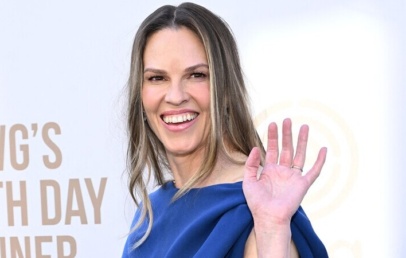 Hilary Swank znova noseča: Pri 52-ih letih pričakuje tretjega otroka - Modna.si
