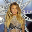 Drama med Victoria’s Secret in manekenko Romee Strijd se nadaljuje